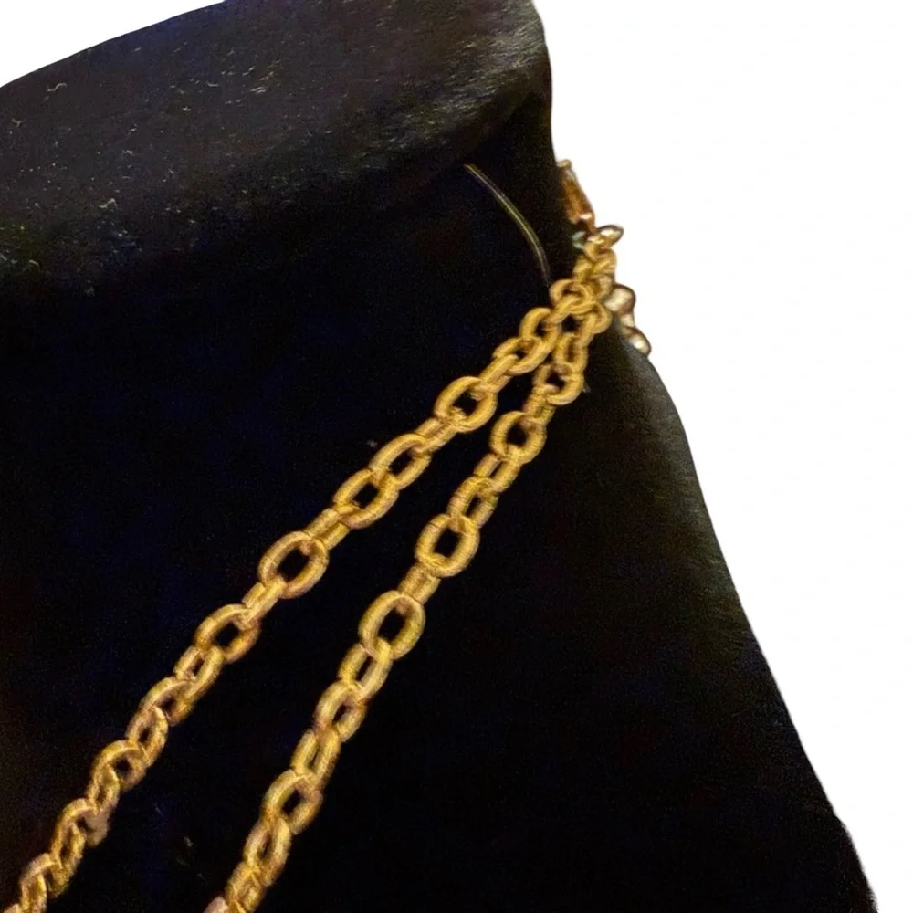 Elegant Blue and Gold Necklace